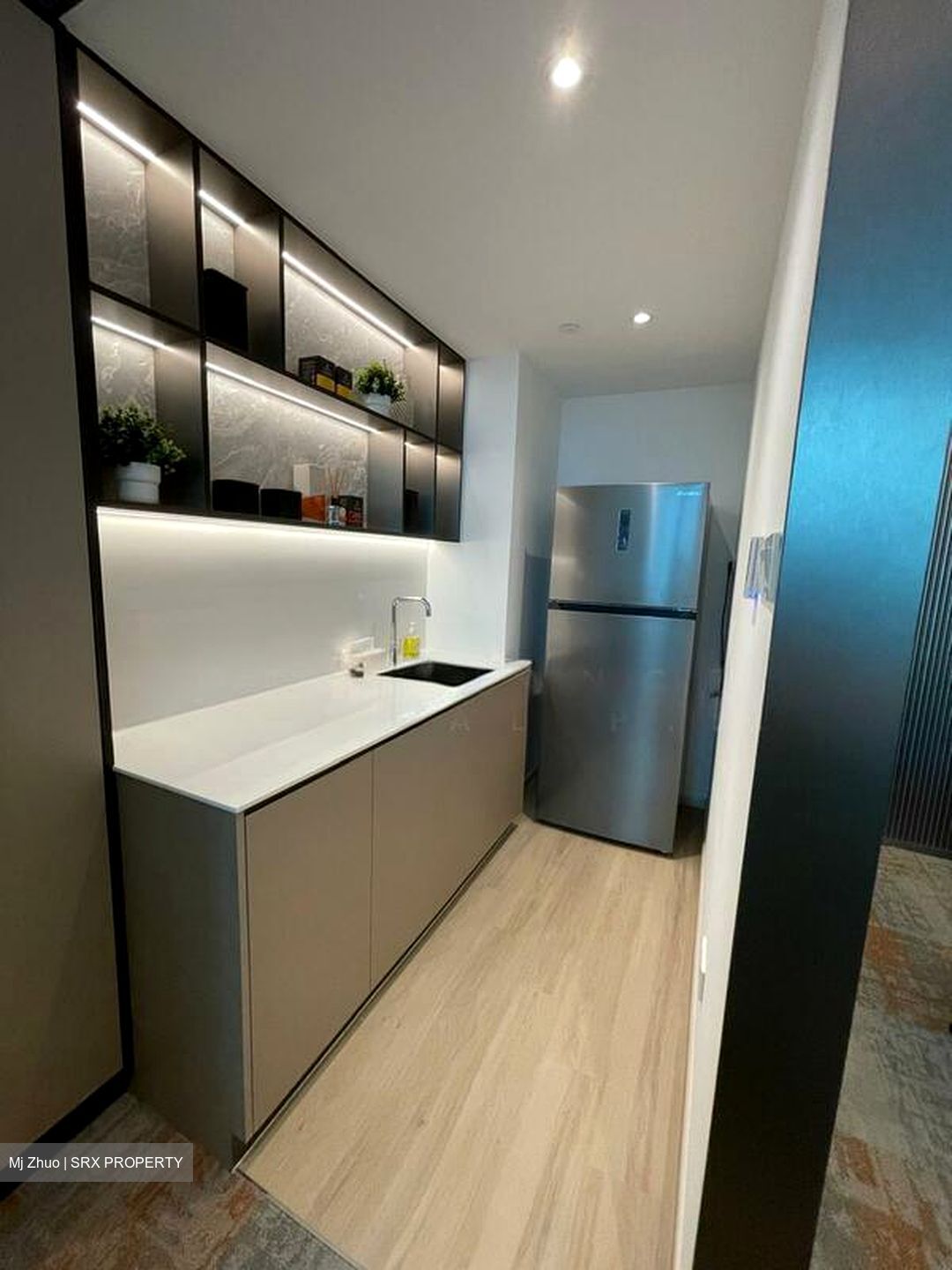 Arc 380 (D8), Office #599053781